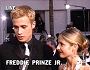 Sarah Michelle Gellar at the 2001 Golden Globes